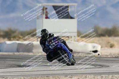 media/Dec-07-2025-CVMA (Sun) [[3e7d2de5dc]]/Race 4-Supersport Middleweight/